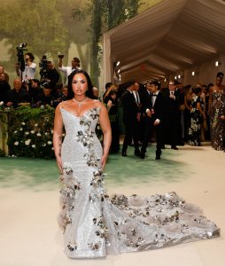 Demi Lovato releases 'Fast,' first single of 2025