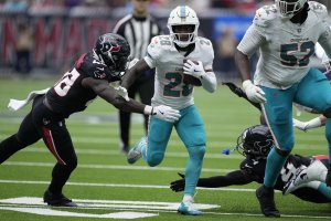 Fantasy football: Dolphins RB De'Von Achane on track to play Week 1