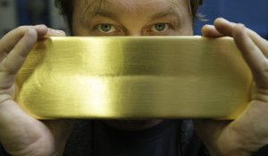 U.S. gold futures spike with 39% tariffs on Switzerland enacted