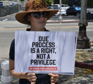 Judge blocks expedited deportation of migrants without due process