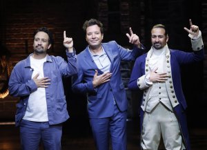 Lin-Manuel Miranda performs 'Hamilton' medley with classroom instruments