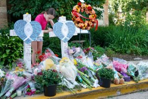 Minneapolis mourns church school shooting as FBI investigates