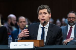 OpenAI offers federal agencies use of ChatGPT for $1 for one year