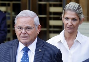 Prosecutors seek seven-year sentence for wife of Bob Menendez
