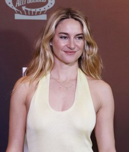 Shailene Woodley joins Lindsay Lohan in 'Count My Lies' adaptation
