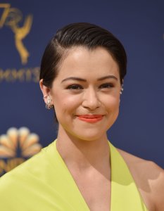 Tatiana Maslany debates whether partner is a 'Keeper' in creepy clip