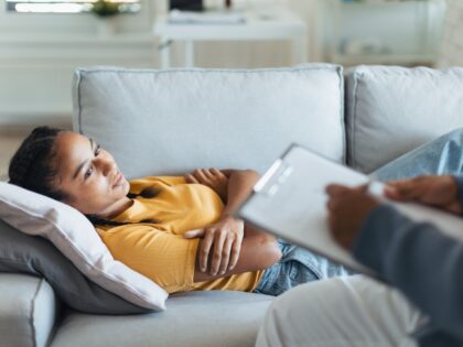 woman on therapist's couch
