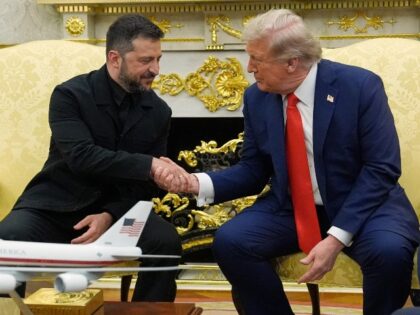 President Donald Trump meet with Ukraine's President Volodymyr Zelenskyy in the Oval