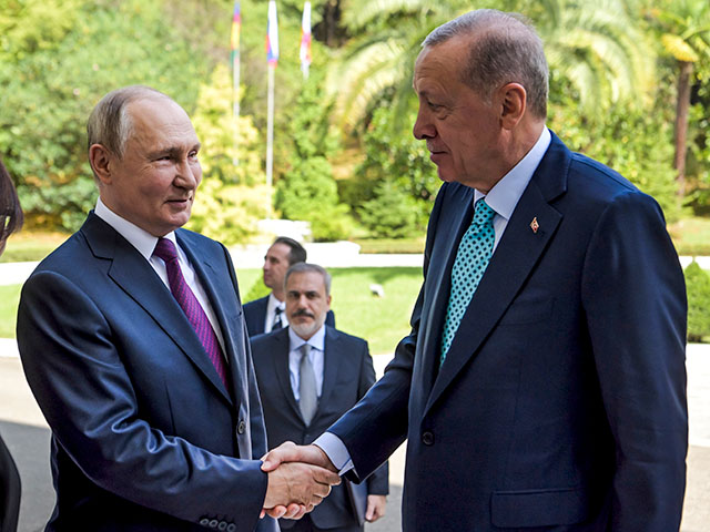 Title: APTOPIX Russia Turkey Image ID: 23247450916115 Article: Russian President Vladimir Putin, left, greets Turkish President Recep Tayyip Erdogan upon his arrival at Russia's Black Sea resort of Sochi, Russia, Monday, Sept. 4, 2023. (Alexei Nikolsky, Sputnik, Kremlin Pool Photo via AP)