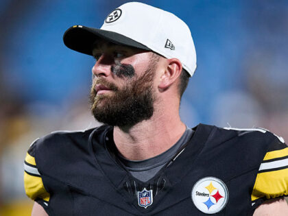 Title: Steelers Panthers Football Image ID: 25239734697416 Article: Pittsburgh Steelers qu
