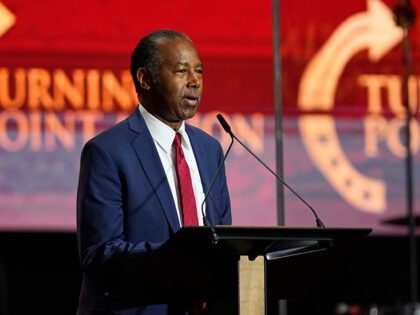 Title: Charlie Kirk Memorial Image ID: 25264706386585 Article: Dr. Ben Carson speaks at a