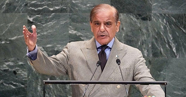 Pakistan PM Praises Trump, Rages Against India and Israel at U.N.