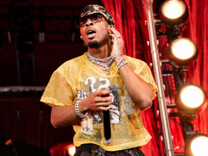 INDIO, CALIFORNIA - APRIL 18: (FOR EDITORIAL USE ONLY) d4vdperforms during the 2025 Coache