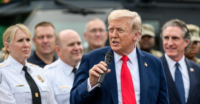 Trump Vows to 'Solve' Chicago Crime After Bloody Labor Day Weekend