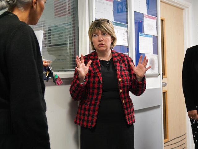 Health minister Maria Caulfield (centre) during a visit St George's Hospital in Tooti