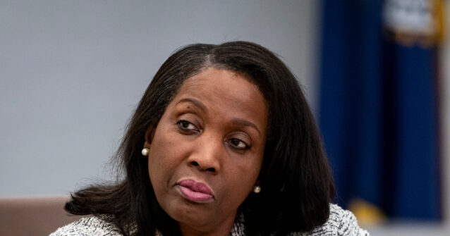 Trump Asks Supreme Court to Allow Fed Governor Lisa Cook's Removal