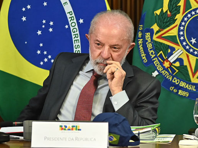 GettyImages-2231506152 Luiz Inacio Lula da Silva, Brazil's president, left, and Rui Costa, Brazil's chief of staf