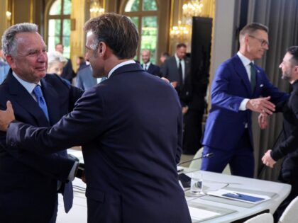 U.S. Envoy Witkoff Meets European Leaders for Ukraine Security Talks in Paris