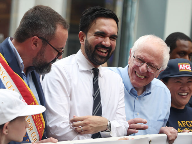 NEW YORK, NEW YORK - SEPTEMBER 6: New York mayoral candidate Zohran Mamdani (C) and Sen. B