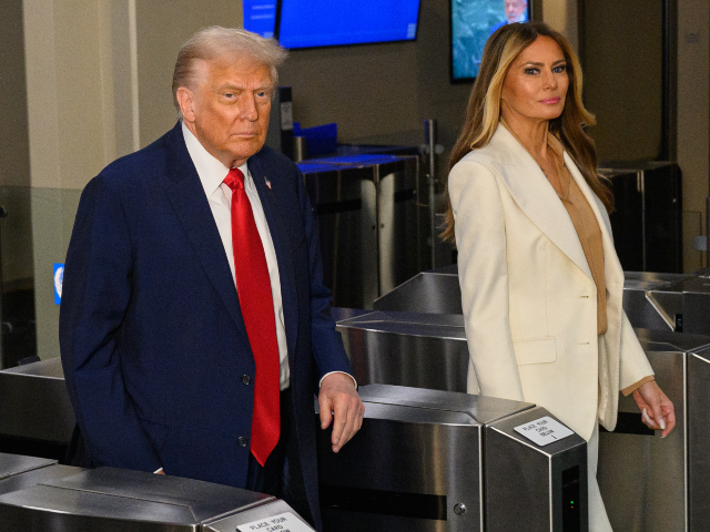GettyImages-2236960567 NEW YORK, NEW YORK - SEPTEMBER 23: U.S. President Donald Trump and first lady Melania Trum