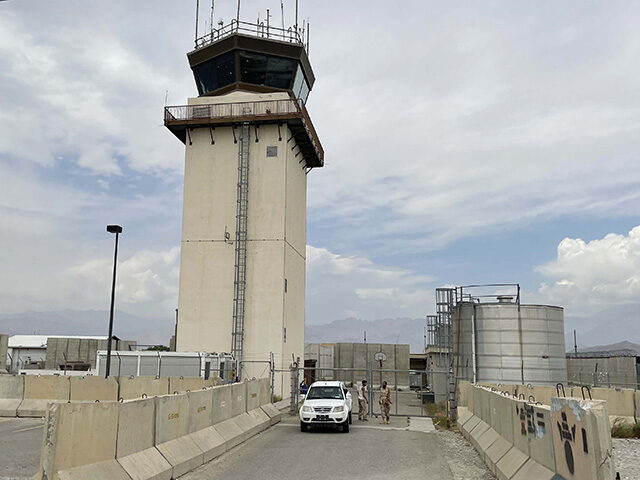 GettyImages1233821485 Afghan National Army keep watch after the US forces left Bagram airfield in the north of K