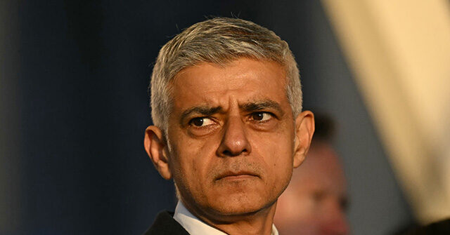 Trump Says London Wants to Establish 'Sharia Law'