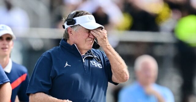 UCF Trolls Bill Belichick's Notorious Beach Pose After Dominating UNC