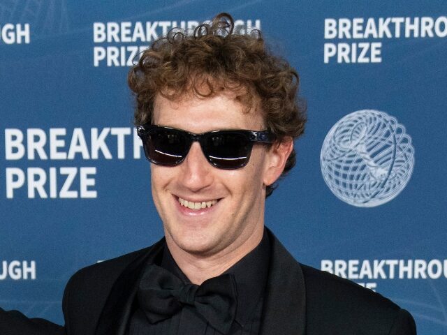 Mark Zuckerberg wont show ads if you pay