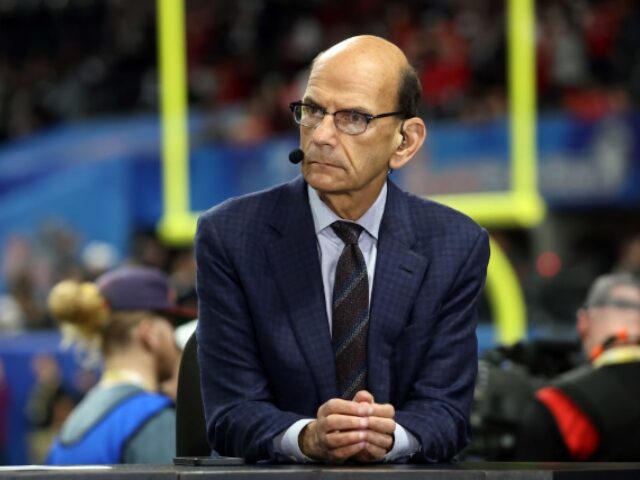 Michael Wade_Icon Sportswire via Getty Images (3) ATLANTA, GA - DECEMBER 31: ESPN/SEC Network Analyst Paul Finebaum is on set prior to the