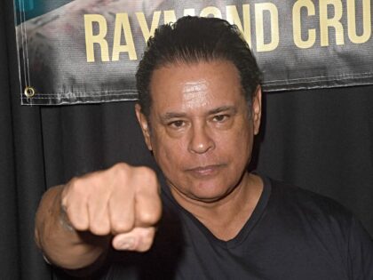 BURBANK, CALIFORNIA, UNITED STATES - 2025/01/11: Actor Raymond Cruz from "Breaking Bad" po