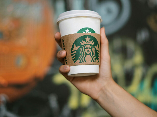 Starbucks cup (Olena Bohovyk via Pexels)