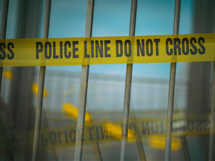 police line / crime scene / police tape