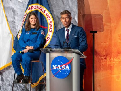 HOUSTON, TEXAS - SEPTEMBER 22: NASA Administrator Sean Duffy makes comments as the Astrona