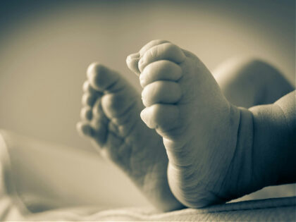 newborn baby feet