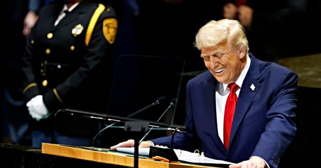 Trump Jabs U.N. over Broken Teleprompter, Broken Escalator
