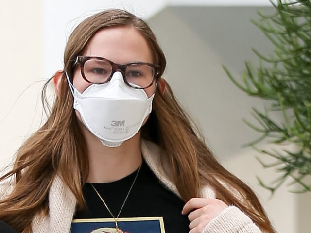 violet affleck LOS ANGELES, CA - MAY 11: Jennifer Garner and daughter Violet Affleck are seen on May 11,