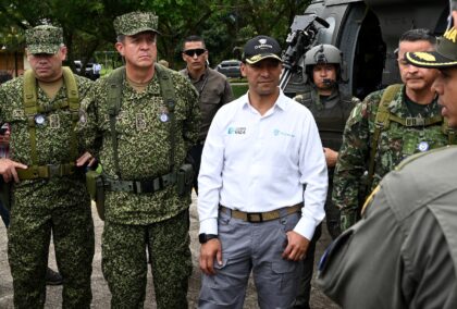 Colombian Defense Minister Pedro Sanchez tours a coca eradication program on Colombia'