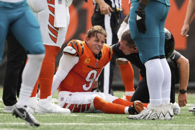 Bengals QB Joe Burrow to have surgery on left toe and miss 3 months, AP ...