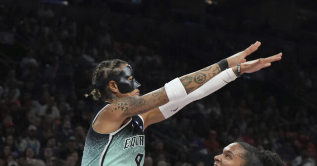 Mercury Rally Past Lynx, Tie Semifinals 1-1