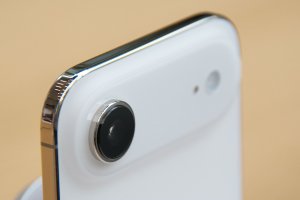 Apple wants changes to EU law; says it might not sell in Europe