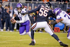 'Fired up' J.J. McCarthy leads Vikings past Bears in record NFL debut
