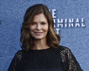 Jeanne Tripplehorn returns to native Tulsa to play 'Lowdown' 'hellcat'