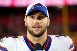 Josh Allen's huge fourth quarter helps Bills rally past Ravens