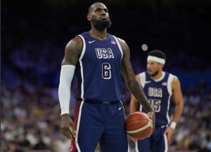 Lebron James glowingly writes about China in Communist Party newspaper
