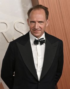 Ralph Fiennes returns in '28 Years Later: The Bone Temple' trailer