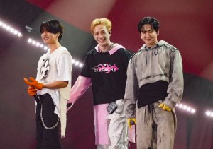 Stray Kids' 'Karma' tops U.S. album chart