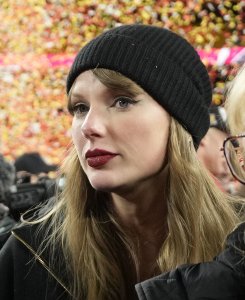 Taylor Swift to sit for Blake Lively, Justin Baldoni deposition