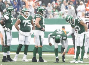 New York Jets RG Alijah Vera-Tucker out for season with torn triceps
