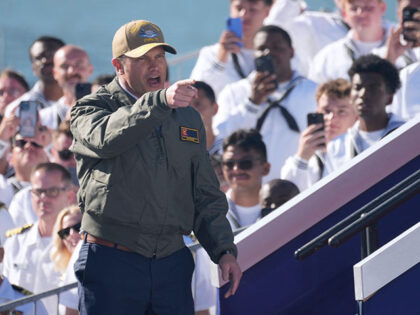 Title: Trump Navy Image ID: 25278766264679 Article: Defense Secretary Pete Hegseth arrives