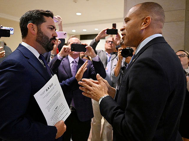 Title: Government Shutdown Image ID: 25281704123946 Article: Rep. Michael Lawler, R-N.Y.,